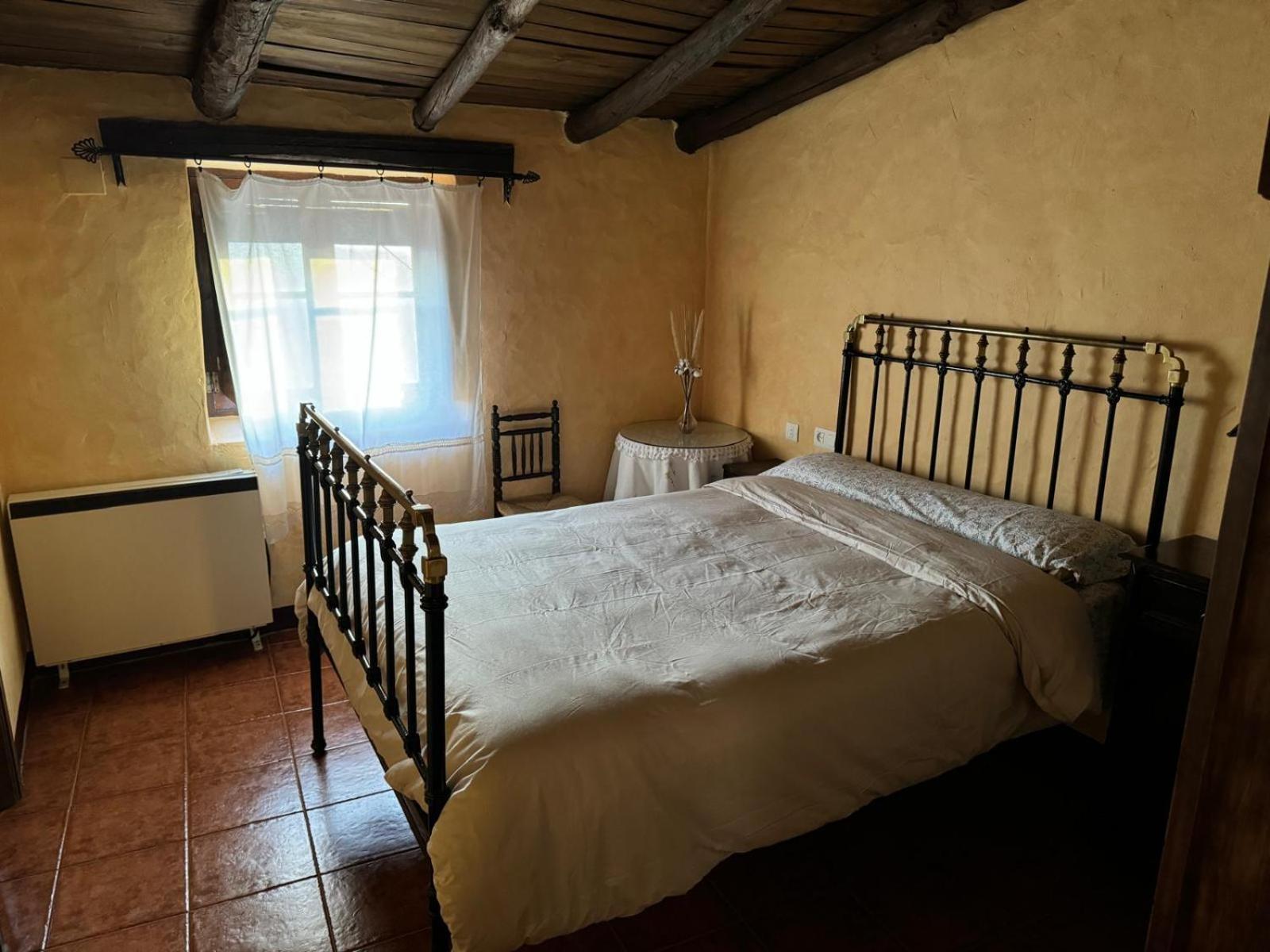 Alma De Villuercas Guest House Cabañas del Castillo Exterior photo