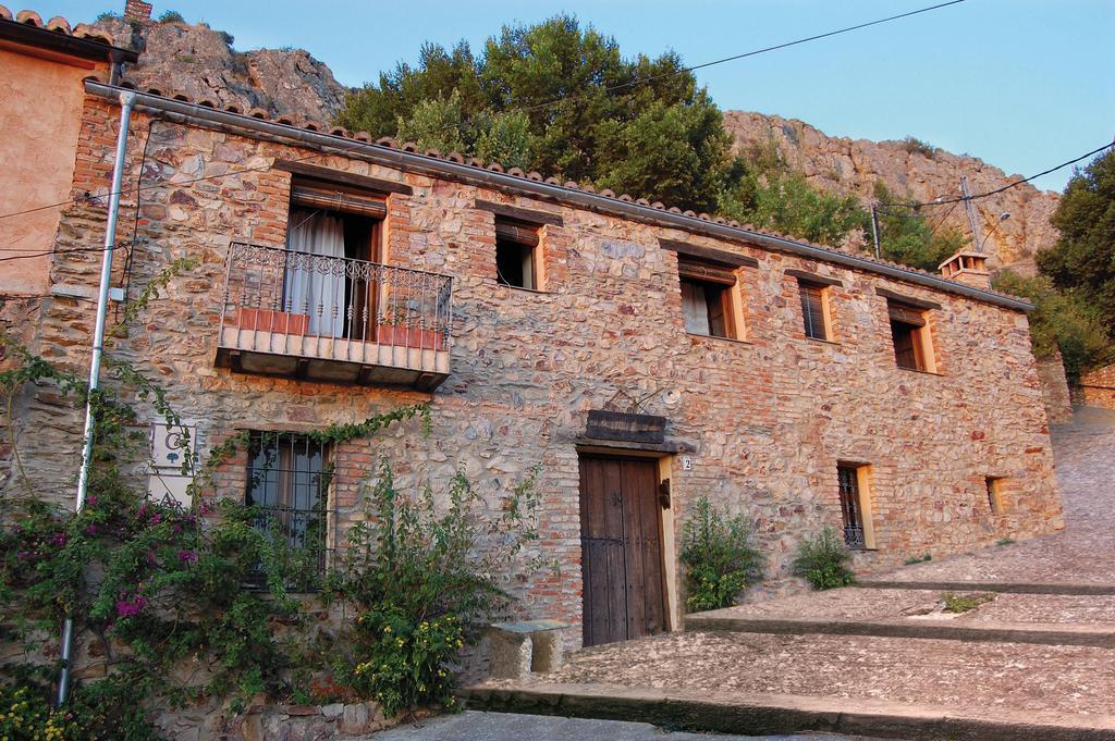 Alma De Villuercas Guest House Cabañas del Castillo Exterior photo